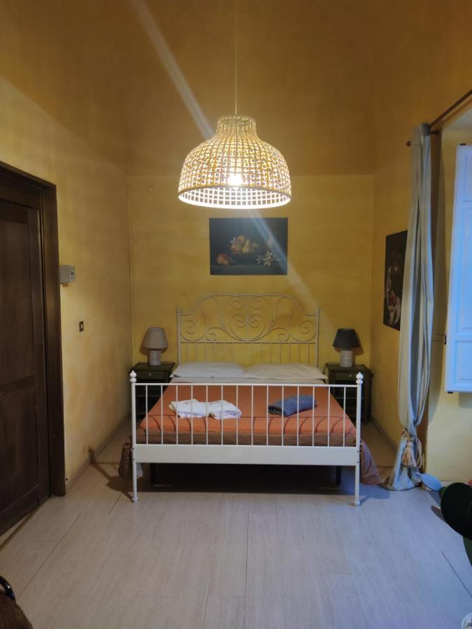 カターニア イ ヴェスプリ Bed & Breakfast エクステリア 写真