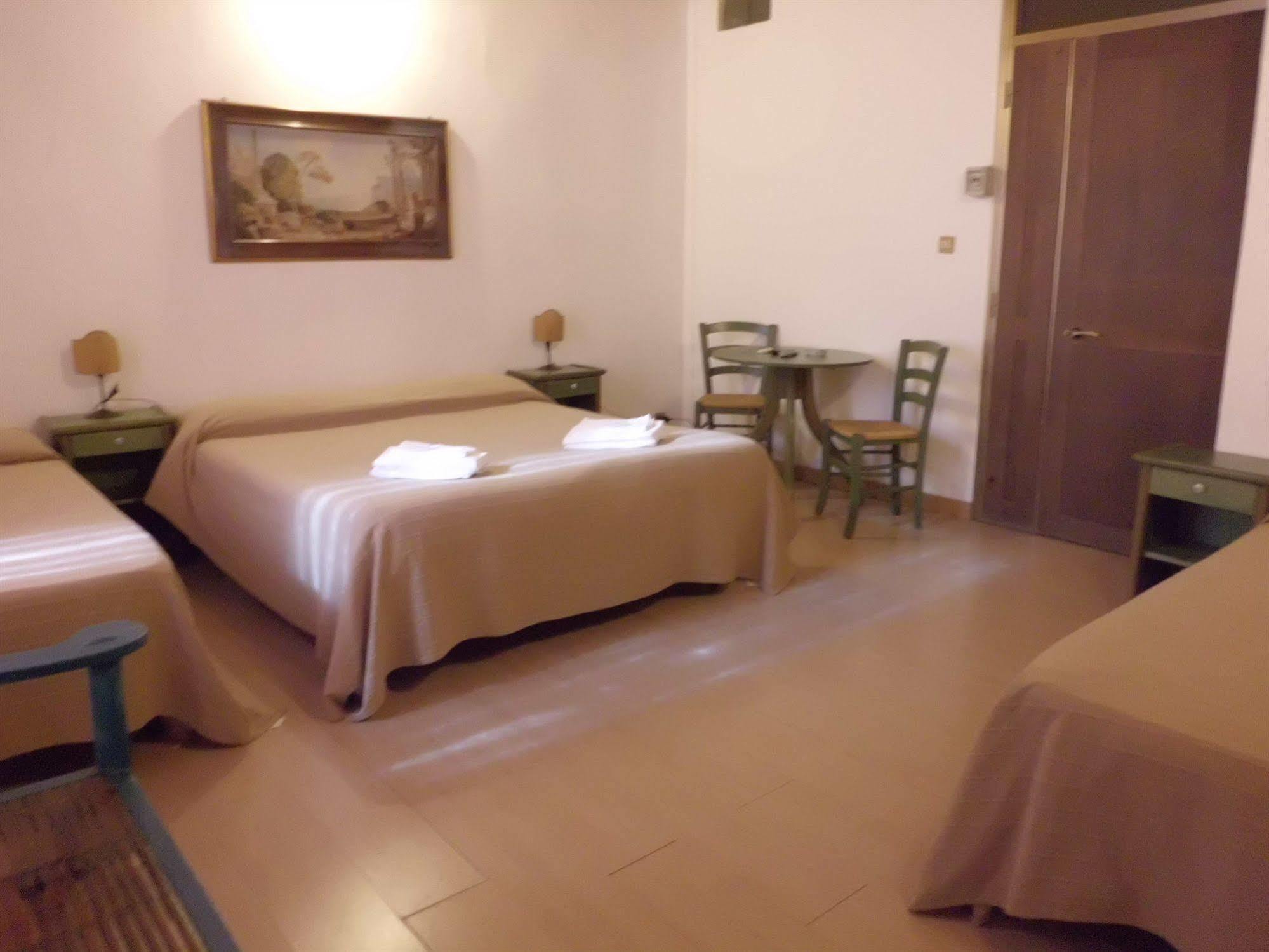 カターニア イ ヴェスプリ Bed & Breakfast エクステリア 写真